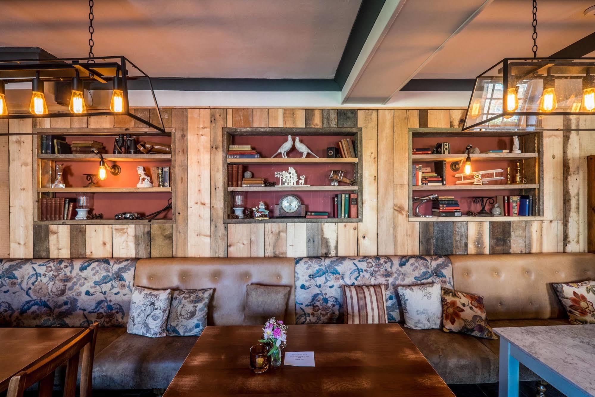 The Bulls Head Hotel Bromley Extérieur photo