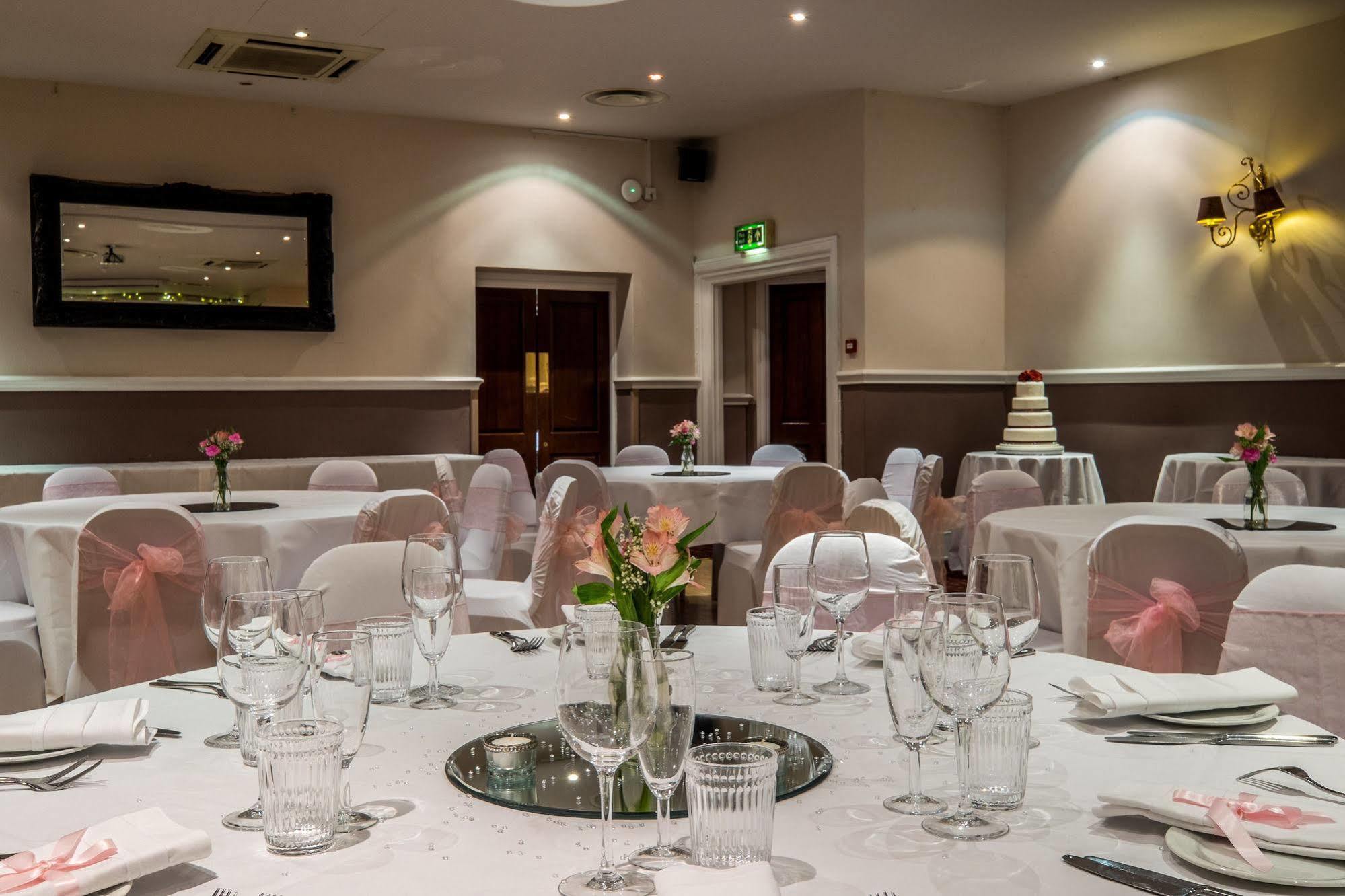 The Bulls Head Hotel Bromley Extérieur photo